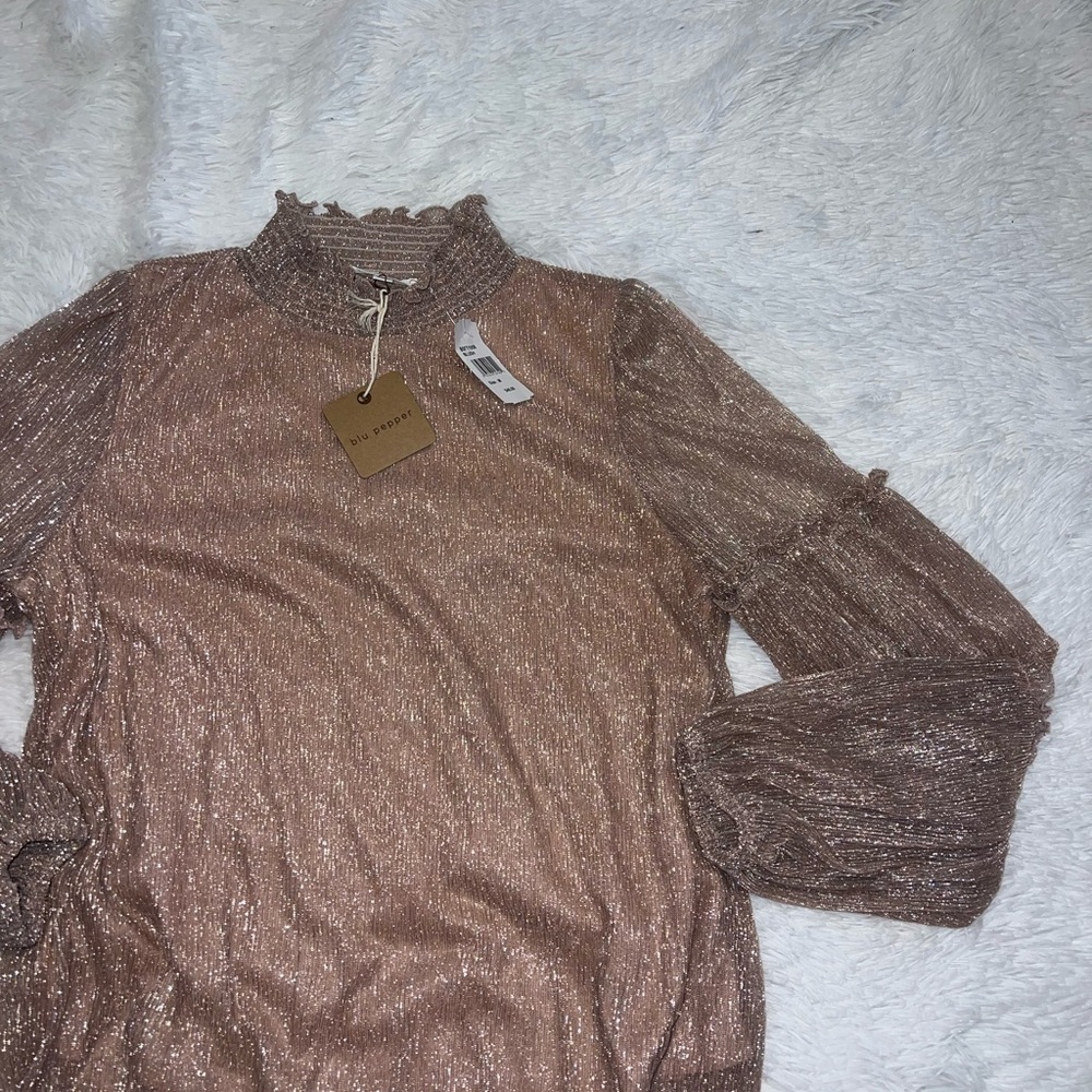 Blu Pepper Metallic Rose / Tan Long Sleeve Blouse size Medium